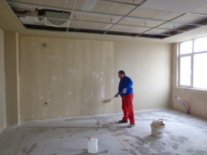 Preparing walls for painting - January 2014